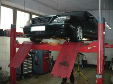 Běžné servisní práce, mechanika, pravidelná údrba. Běžné servisní práce, mechanika, pravidelná údrba.